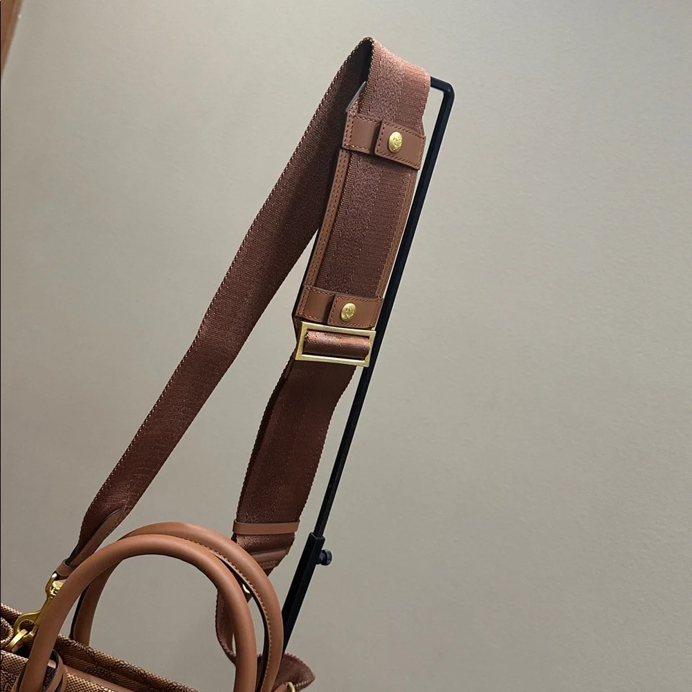 NWT MCM Medium Himmel Lauretos Tote Bag - Picture 7 of 12